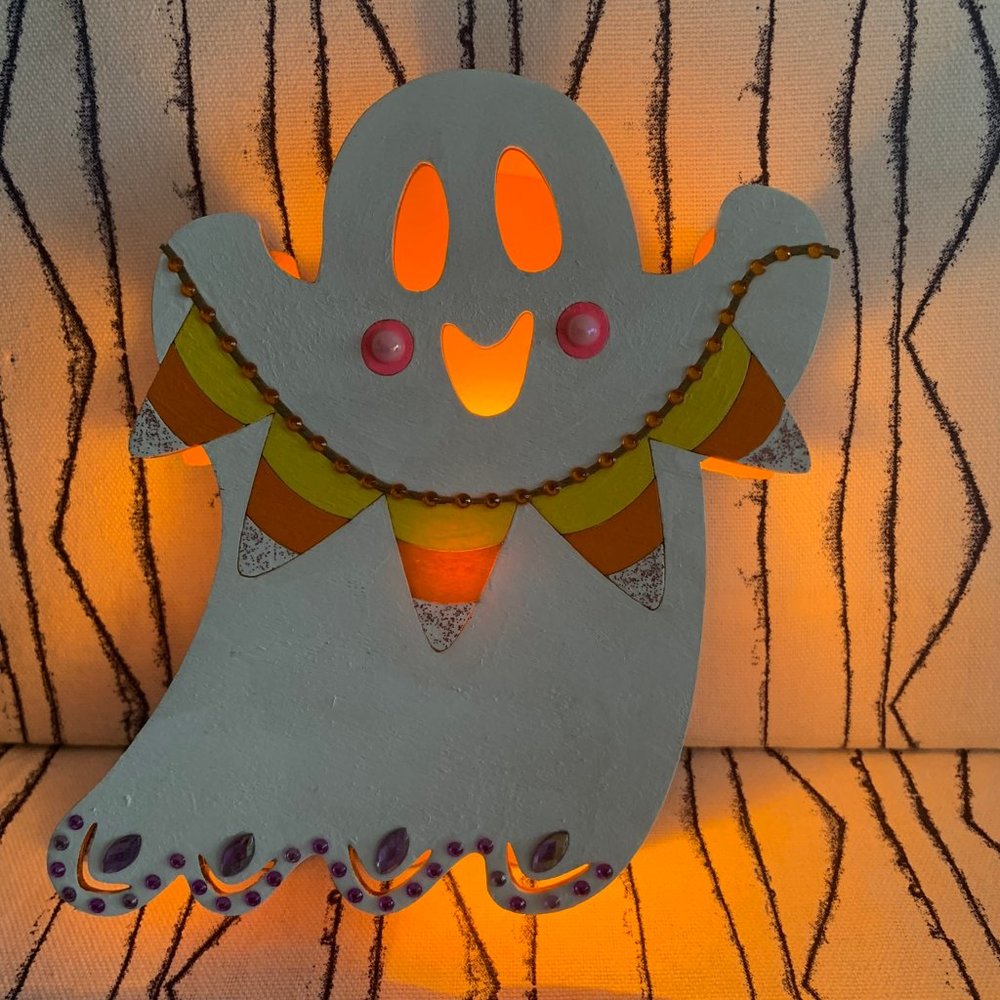 ⭐️Hand Painted Halloween Ghost Nightlight